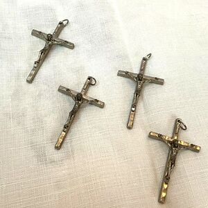 Four vintage silver plated Crucifixes small size jewelry design Catholic Italy